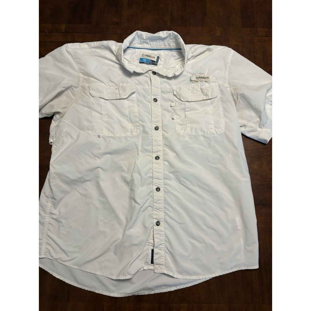 Magellan Outdoors Fish Gear Mens XL White Vented Fishing Shirt Relaxed Fit